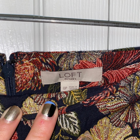 LOFT Petite Floral Skirt - Picture 3 of 3